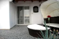 Villa Mucho - Pensions