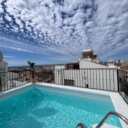 Naim Guest House Nerja