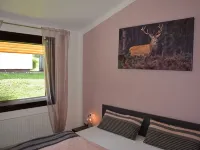 Ferienhaus im Ruhig Gelegenen Ferienpark Tennenbronn シュランベルクのホテル