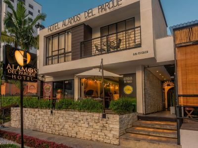Hotel Alamos Del Parque
