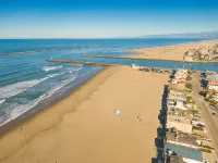 MODERN SILVER STRAND BEACH HOUSE STEP2SAND SLEEPS 10 - 4 étoiles