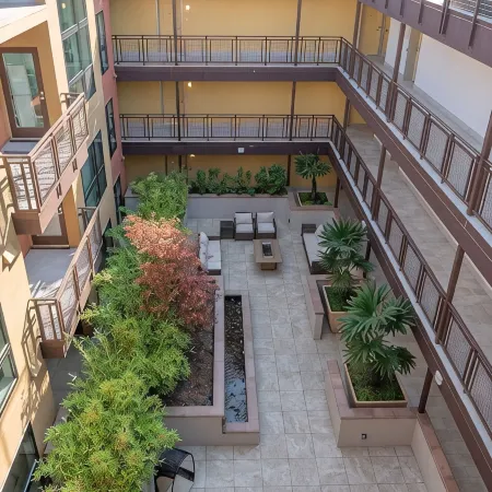 Broadway Plaza and Hot Tub in Walnut Creek