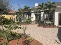 AAA - MARCO ISLAND LUXURY HOME, WALK TO THE BEACH. - sul mare