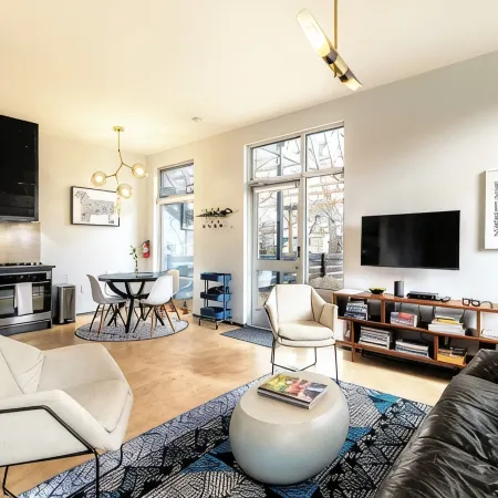 Sleek Baca Railyard Gem by Cafecito w/ Patio, Laundry, Full Kitchen