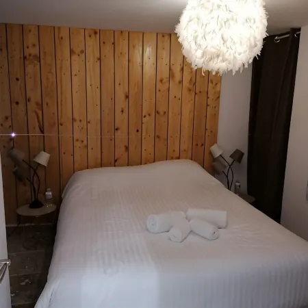 APARTMENT WITH CLIM, Fiber and GARAGE