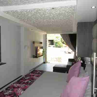 Bushmans Rock Rooms
