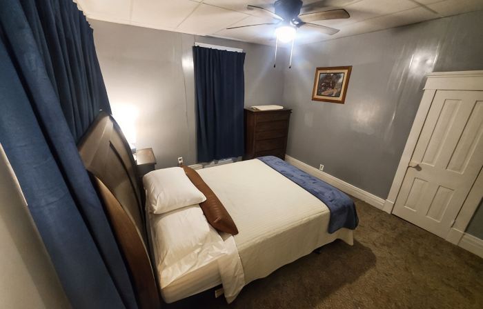 The 1860 - Your family will be close to everything when you stay at here.
