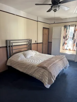 All One Floor Charming Large 2 Bedroom, LR, Sunroom, Kitchen 2 Baths wt Laundry. - 2-Star