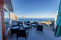 Beachside Condo Boston, Airport,Train - Homestays