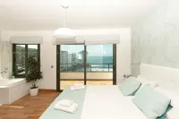 New, villa facing the sea, LEGALIZED Nº A-38/4. 1880 - Balcony