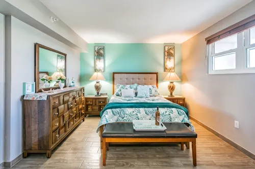 Dockside 504 with private balcony and beautiful views - 2 ดาว