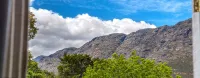 La Fontaine Boutique Hotel by the Oyster Collection - غرفة مطلة على الجبل