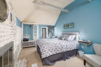 Trendy Dwntn Loveland Condo-Pets Welcome- Close to Rocky Mountain National Park! - 4-Star