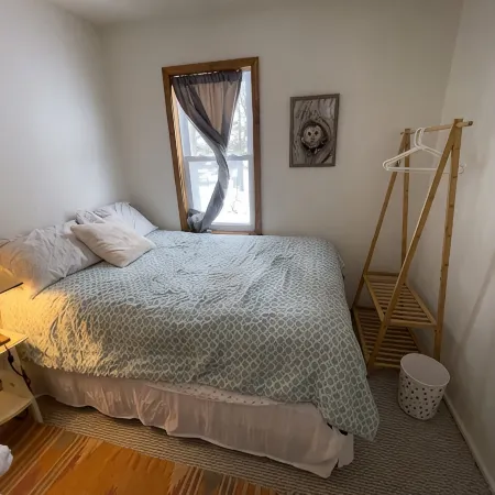 Beautiful Lake House & Spacious 4 BR