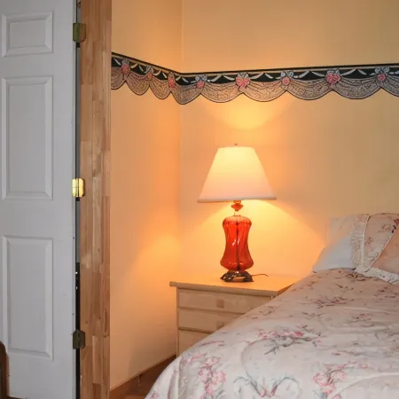Hiawassee river cabin $ 85 per night ON THE BEAUTIFUL HIAWASSEE RIVER