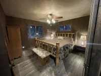 Spacious get away cabin in Mineral, minutes from Lassen south entrance - 3-Star