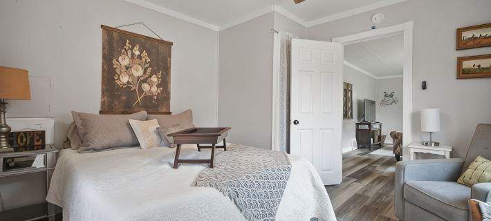 Cozy City Escape Hotels in Jackson County