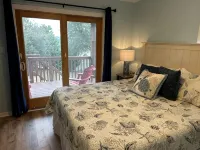 Updated, cozy cottage in Duck – 4 bedrooms, in town & oceanside w/ views! - 3-Star