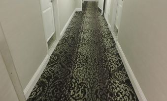 Best Western Plus St. Christopher Hotel