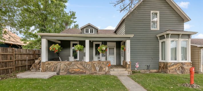 Historic Outside, Comfort Inside – Downtown Custer Retreat Ξενοδοχεία στην πόλη Custer