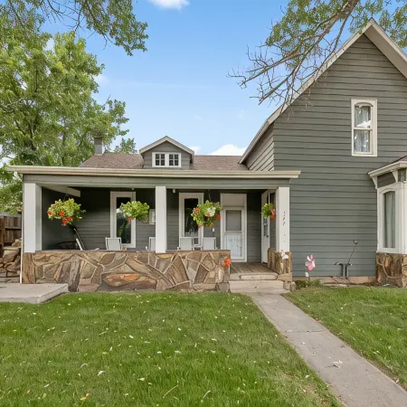 Historic Outside, Comfort Inside – Downtown Custer Retreat Hotels in Custer