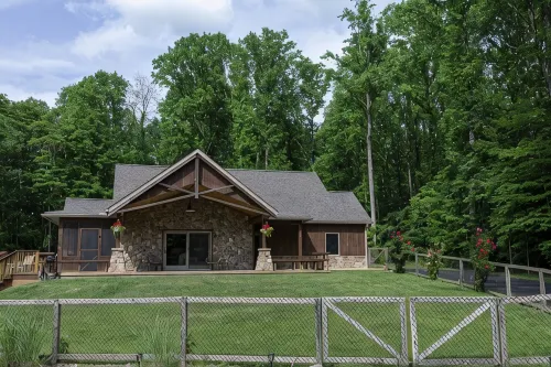 Hidden Retreat on 30 Wooded Acres 5 Miles to Town - 4-Star