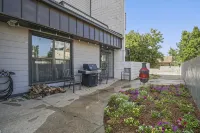 Perfect Luxury Condo in Midtown! Great Amenities! - Alojamientos