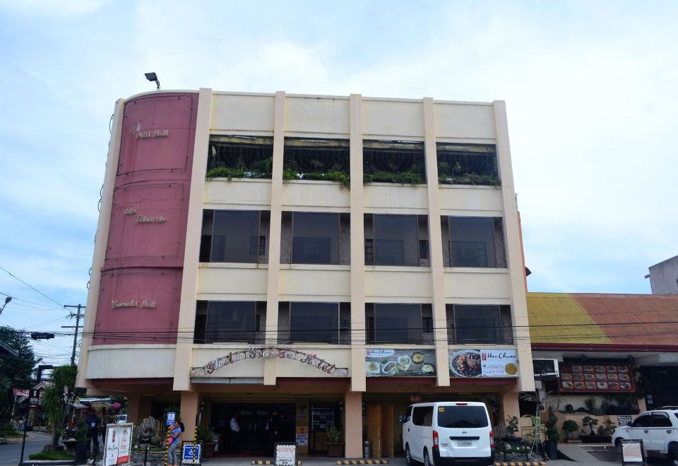 PHELA GRANDE HOTEL - Housity