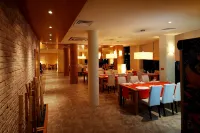 Aparthotel Marina Holiday Club - All Inclusive & Free Parking - breakfast