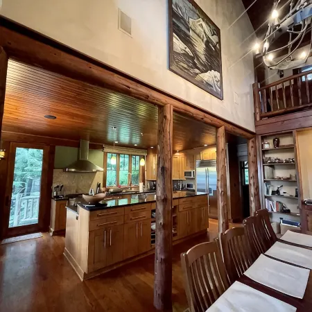 Camp Saranac: Gorgeous & grand lake home w mountain views, water sports, hiking
