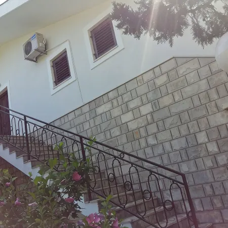 Beautiful house by the sea Hotels in Herceg Novi