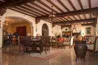 The Holland Hotel - 3-Star