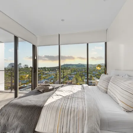 Captivating Convenience! 1Bed/1Bath/1Car/Views