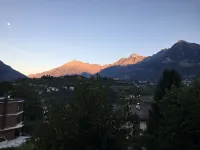 Refuge with a Wonderful View - Homestays