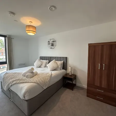 Chic York Apartment - Free Parking & Gym Access