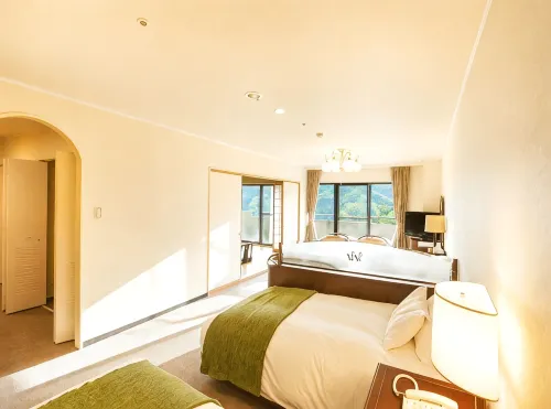 Livemax Resort Atami Forest - Pools