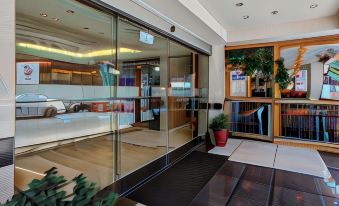 Trinity Hotel