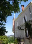 L'annexe du Château de Saint Genix Hôtels à : Les Avenières