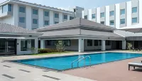 The Residency Towers - piscina