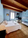 Insolent Inn