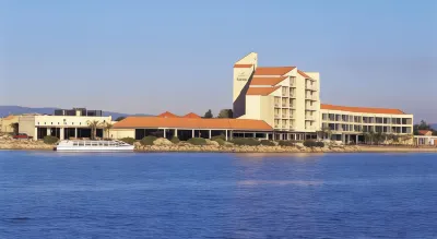 Lakes Hotel Hotels in Exeter