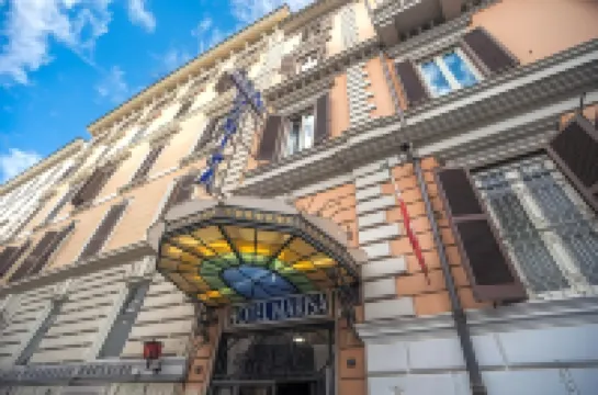 โรงแรมมาริสา