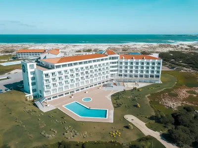 MH Peniche Hotel dekat Cabo Carvoeiro