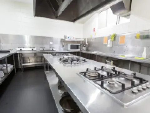 วายเอชเอ แครนส์ เซ็นทรัล โรงแรมในแคนส์