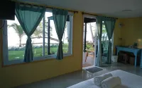 Think & Retro Cafe Lipa Noi Samui Hoteles en Lipa Noi