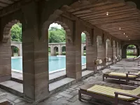 WelcomHeritage Bal Samand Lake Palace - Romantic