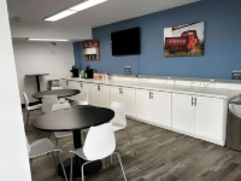 Super 8 by Wyndham Laredo Hotels in Laredo