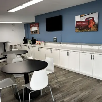 Super 8 by Wyndham Laredo