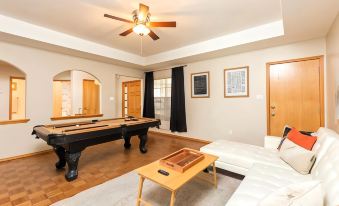 McAllen Majesty 4Br w Pool and Comfort