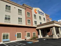 Comfort Inn & Suites Plainville-Foxboro Hotels in Plainville